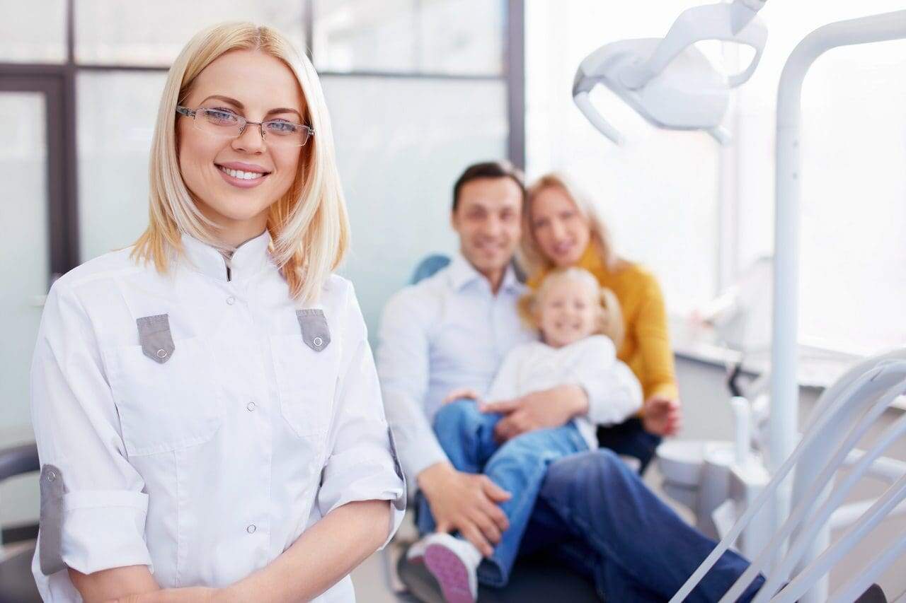Que ocurre durante la primera revision dental de un nino Que ocurre durante la primera revision dental de un nino