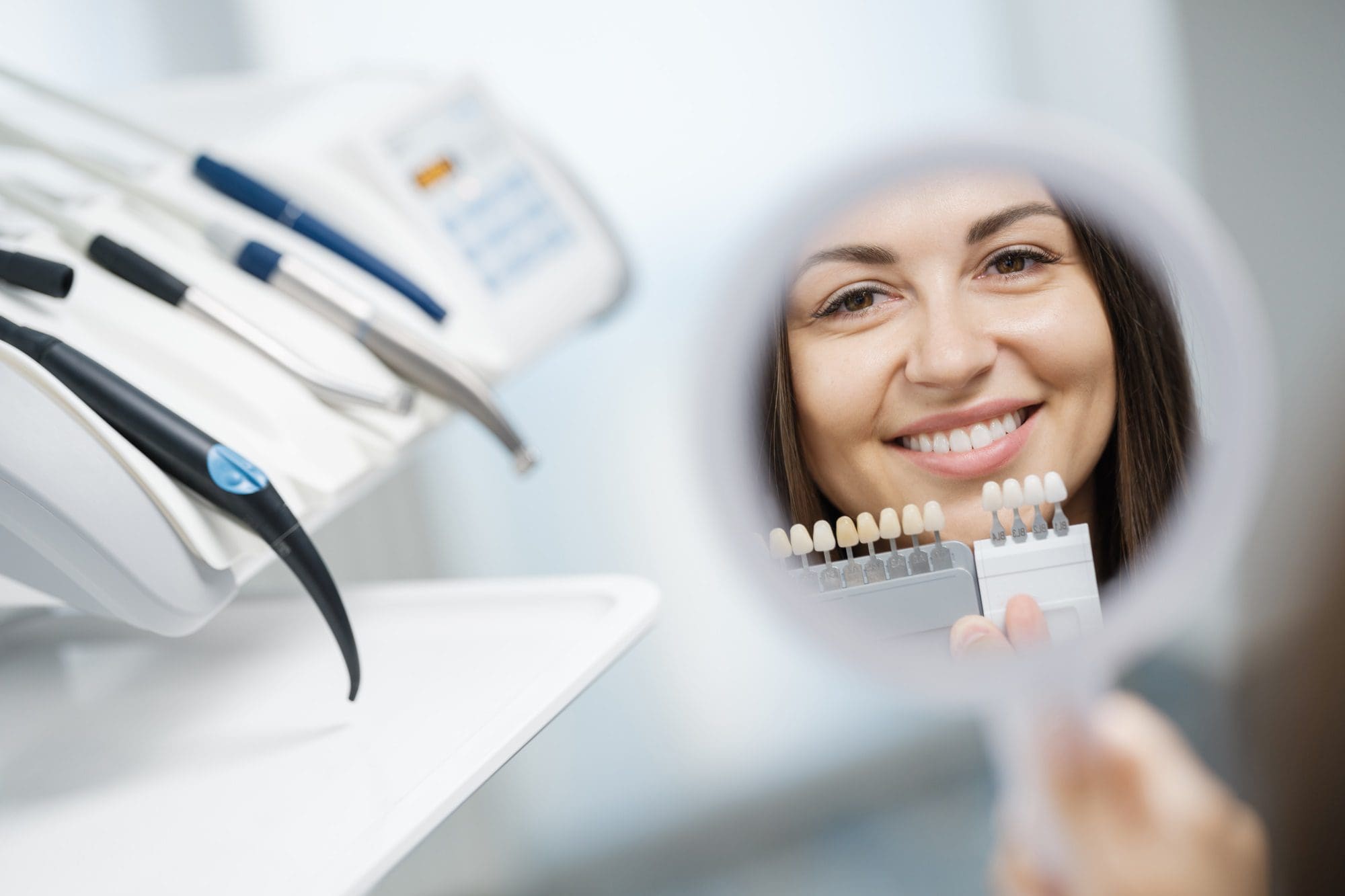 carillas de porcelana clínica dental - carillas dentales