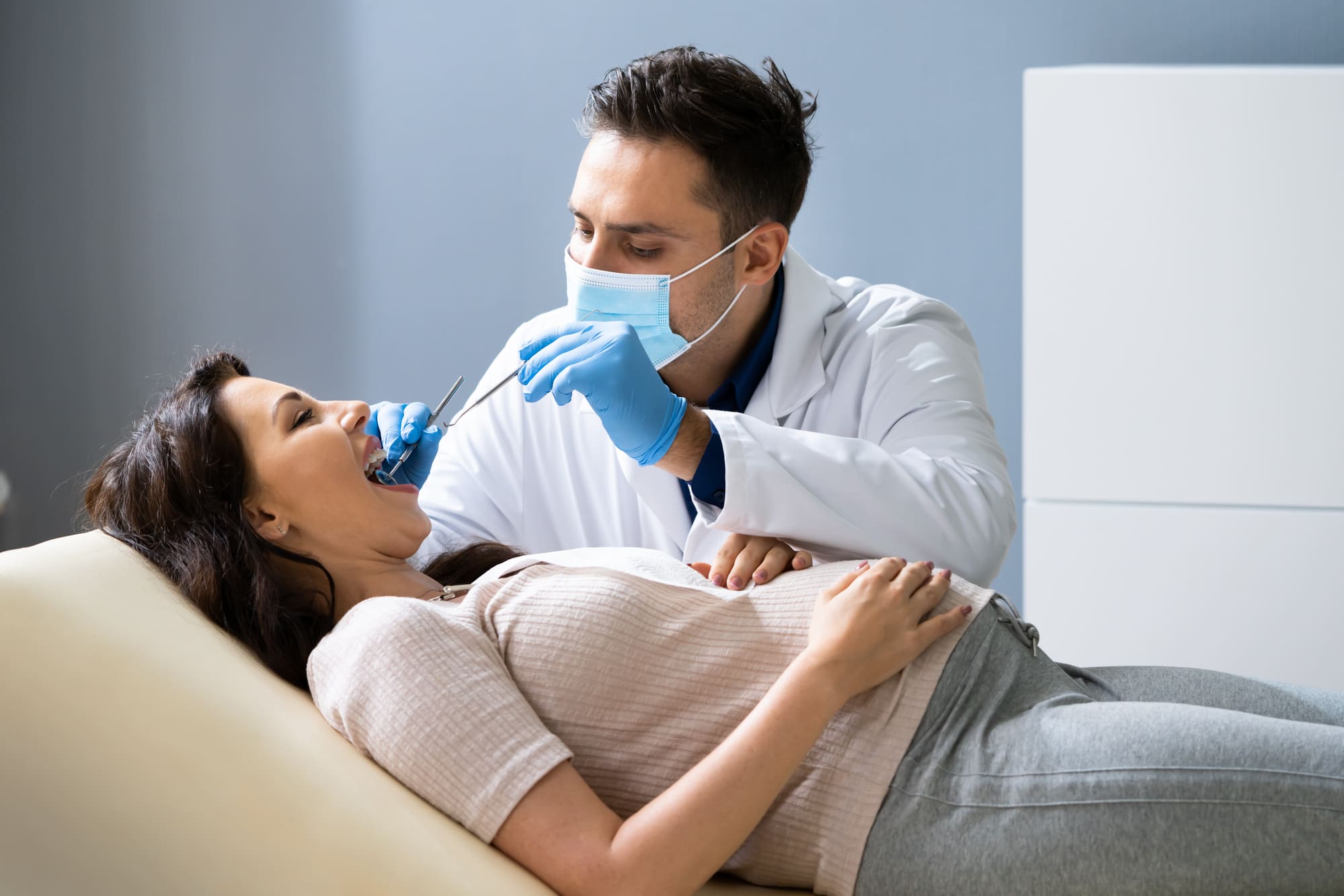 embarazada en dentista - problemas dentales durante el embarazo