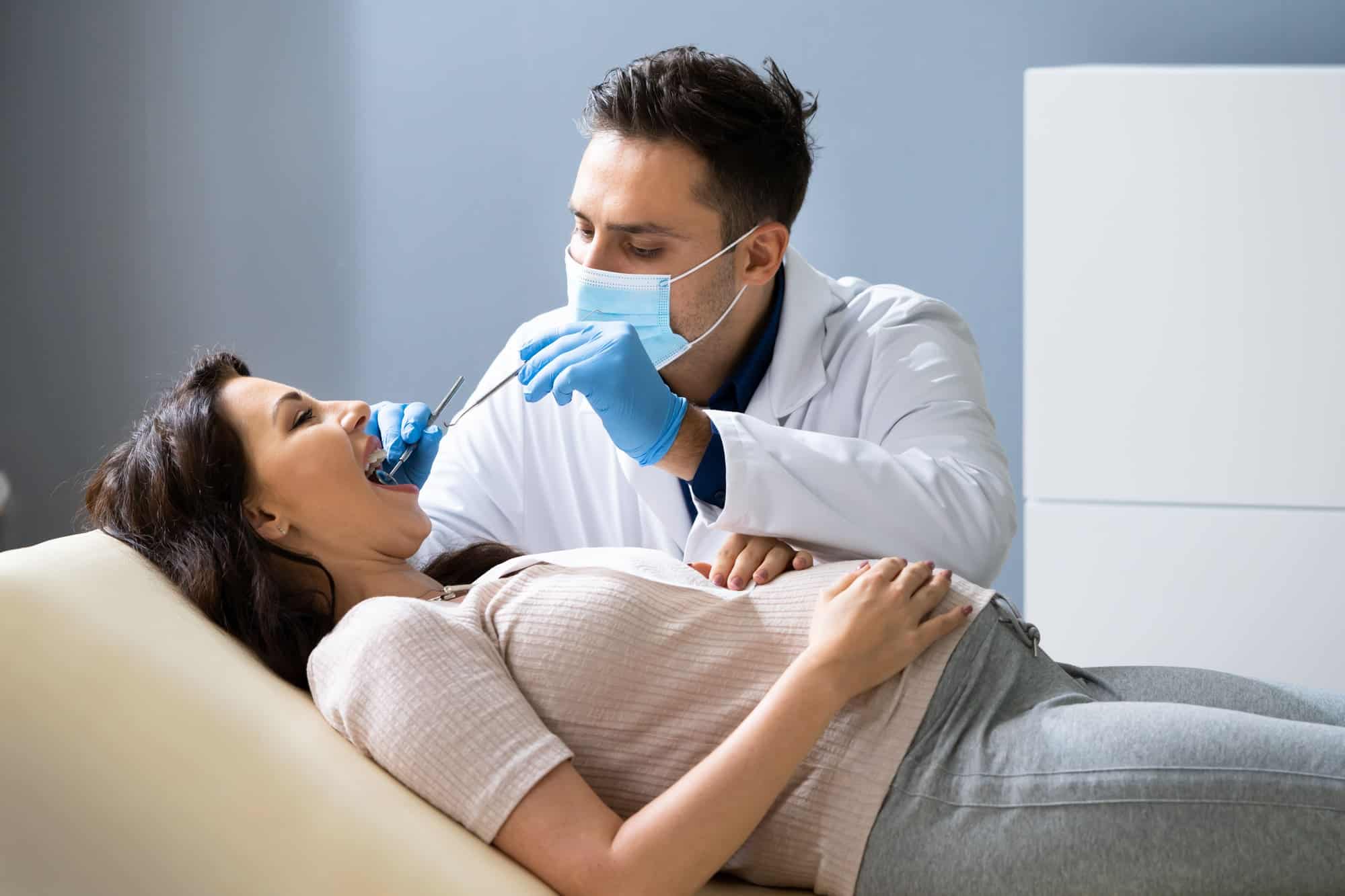 Problemas dentales durante el embarazo 20 embarazada en dentista - problemas dentales durante el embarazo