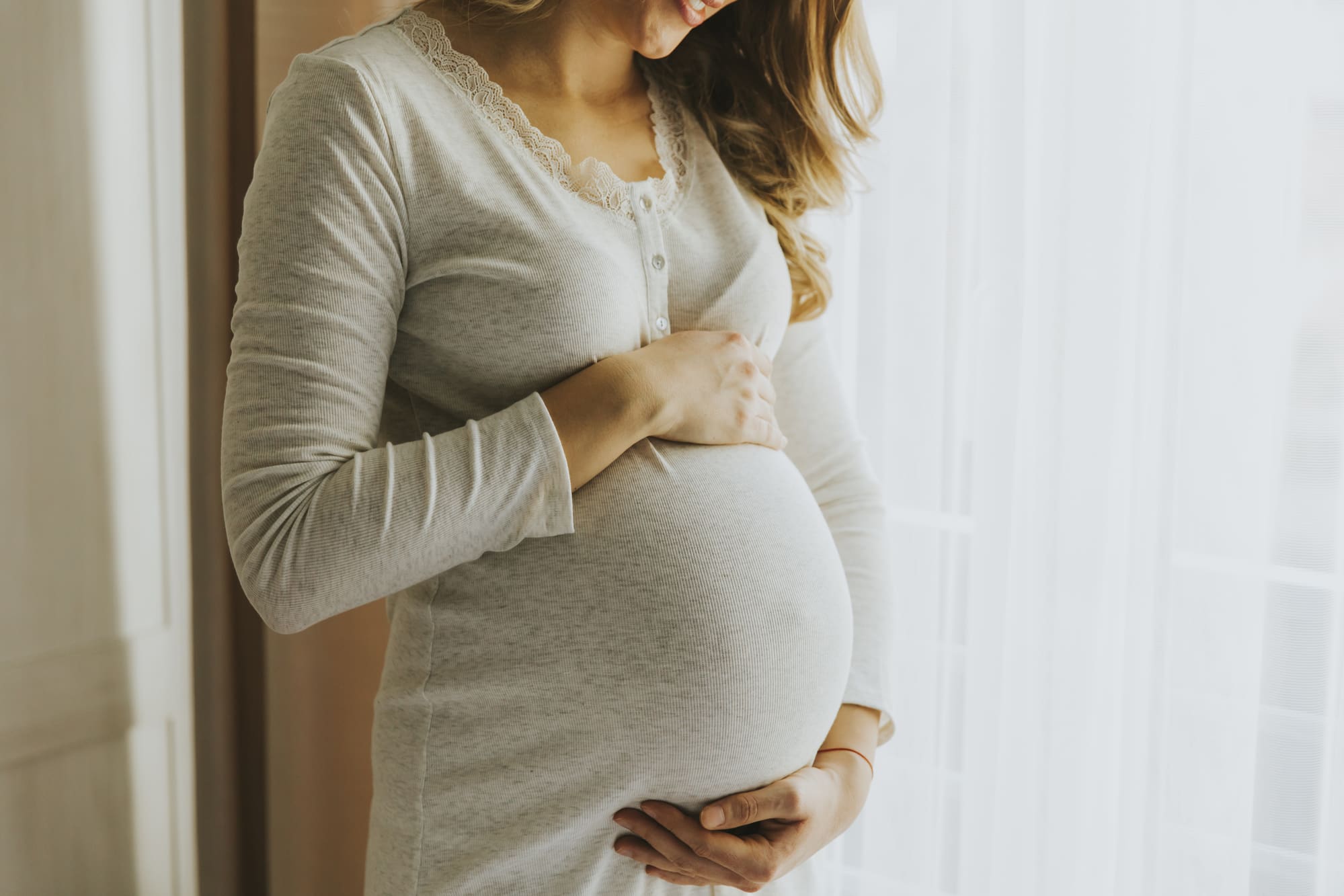 mujer embarazada - problemas dentales durante el embarazo