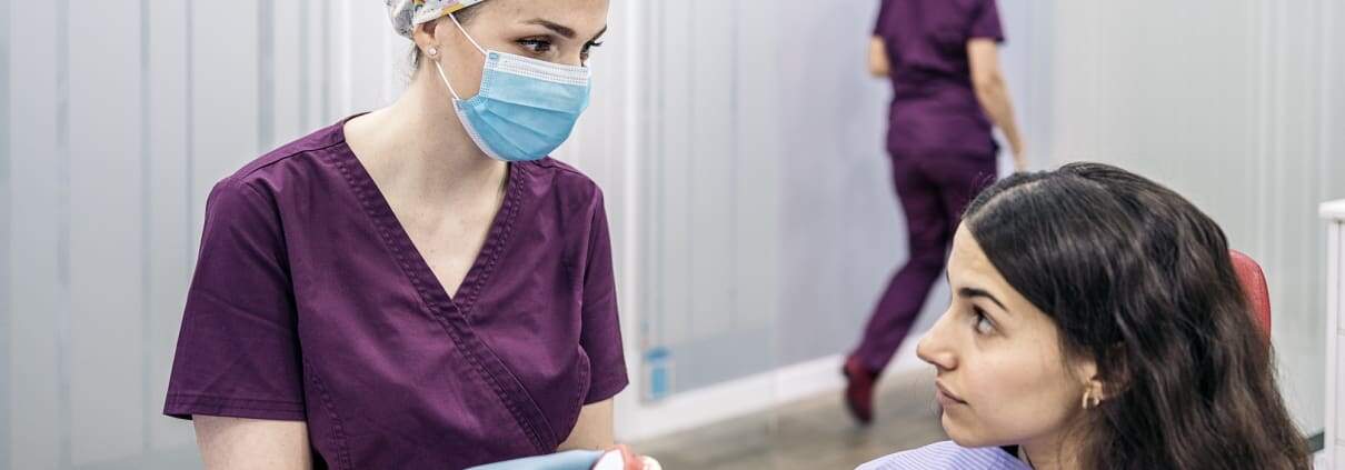 limpieza dental profesional en clinica dental Benalúa