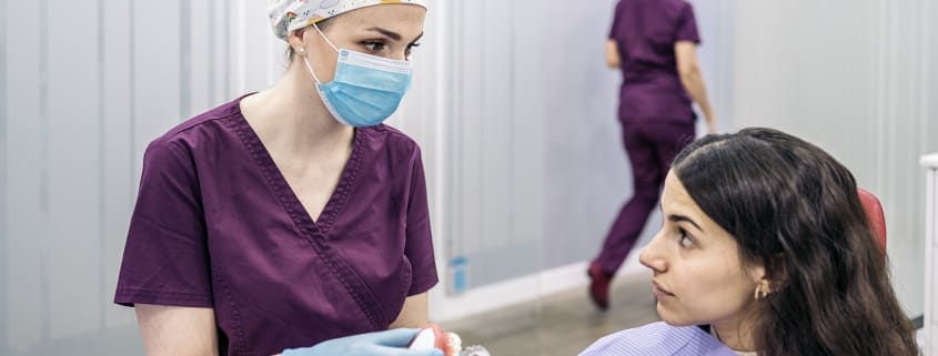 limpieza dental profesional en clinica dental Benalúa