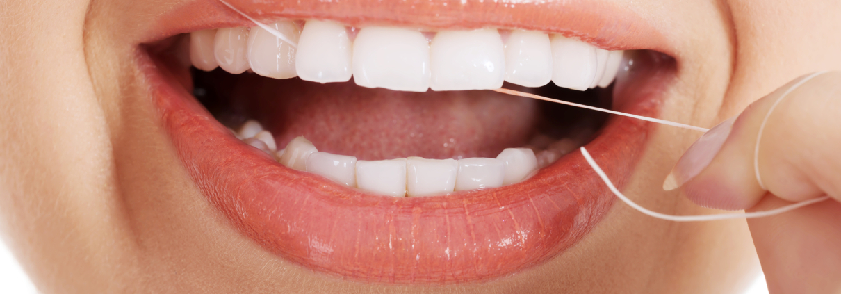 La Importancia del Hilo Dental en Tu Rutina Diaria