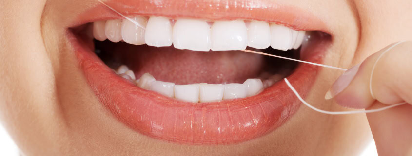 La Importancia del Hilo Dental en Tu Rutina Diaria