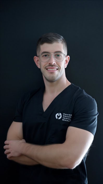 David Mora, higienista dental de Clínica Dental Benalúa