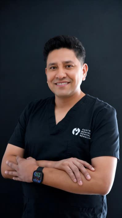 Néstor Hurtado, higienista dental de Clínica Dental Benalúa