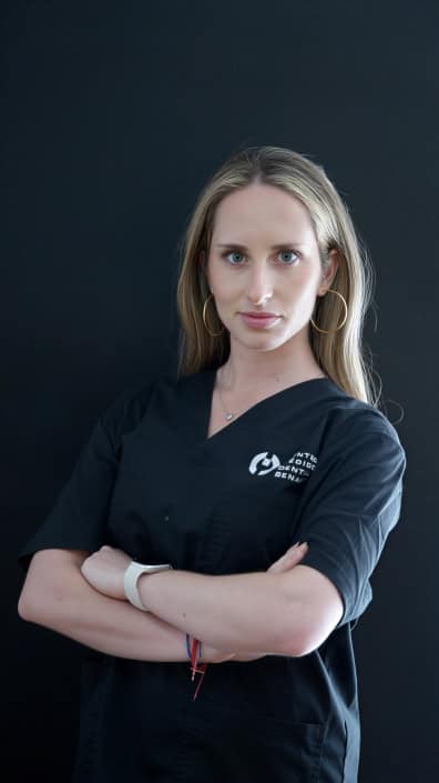 Sheila Barba, higienista dental de Clínica Dental Benalúa